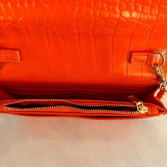 Bebe Leona Fabiola Croco Stamped Vegan Leather Logo Crossbody Clutch Bag Orange - Picture 8 of 8